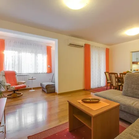 Holiday In Istrien 8599 بيت للعطل فودنيان