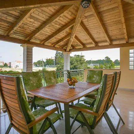 Holiday Home In Vodnjan/Istrien 8599 Holiday home